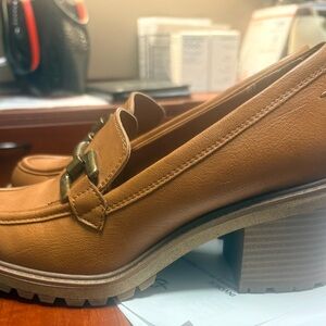 Zodiac Cognac Brown Leather Lug Sole Loafers